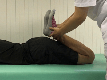 double heel buttock test(DHBT)を用いての骨盤回旋と腰部・下肢スポーツ障害との関連検討